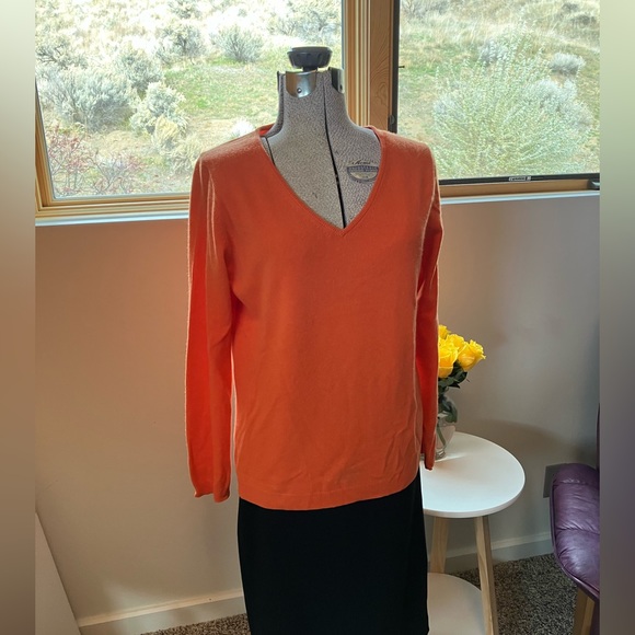 Two 100% cashmere sweaters for $20! In good pre-worn condition. - Picture 2 of 8